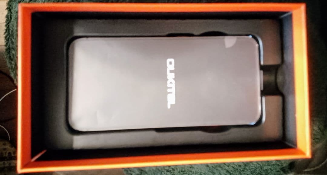 OUKITEL WP200PRO SIMフリー スマートバンド搭載 新品