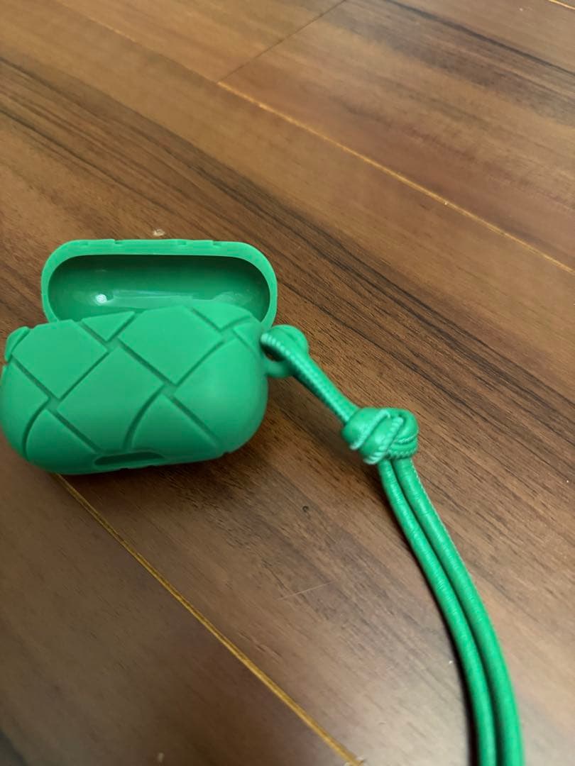 美品✨BOTTEGA VENETA AirPodsケース シリコンラバー