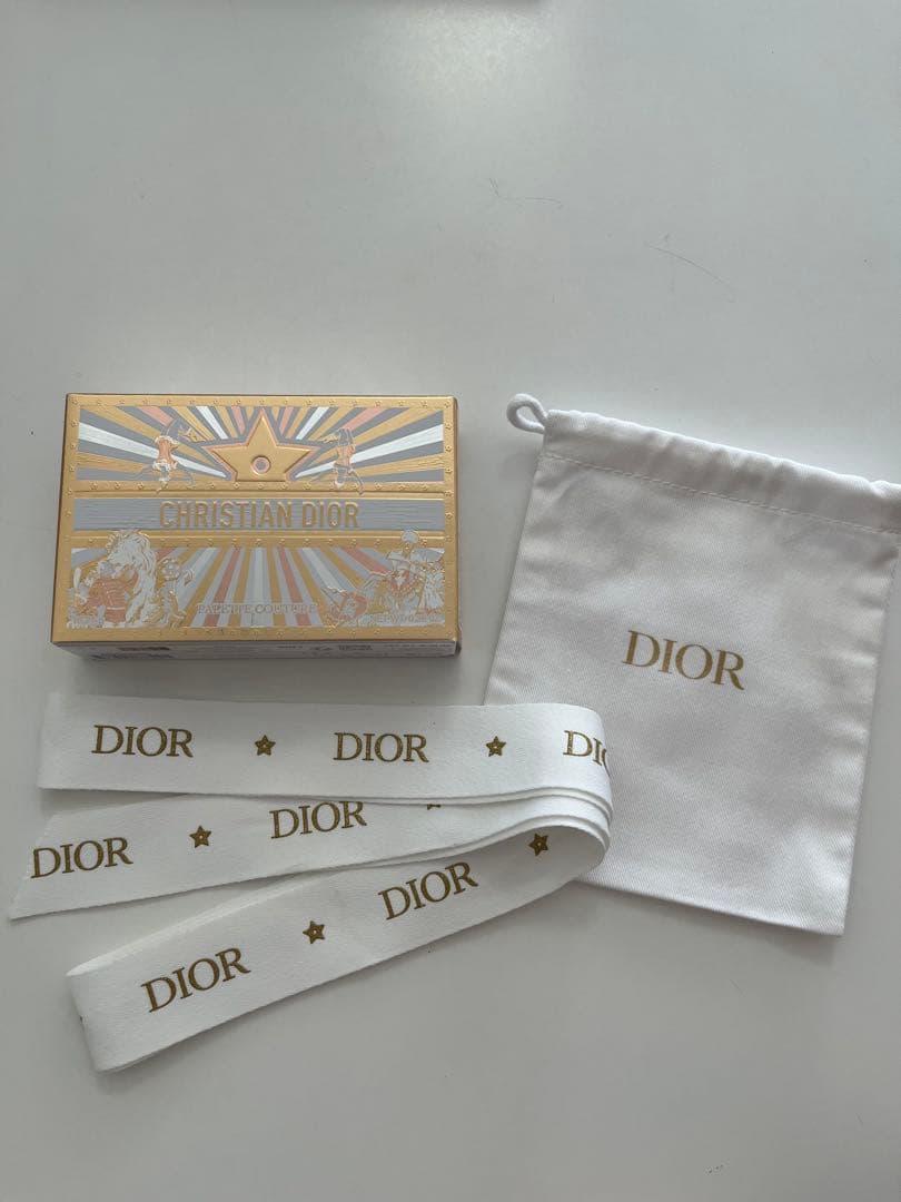 Dior クチュール アイ パレット(ホリデー コレクション 2025 限定品)