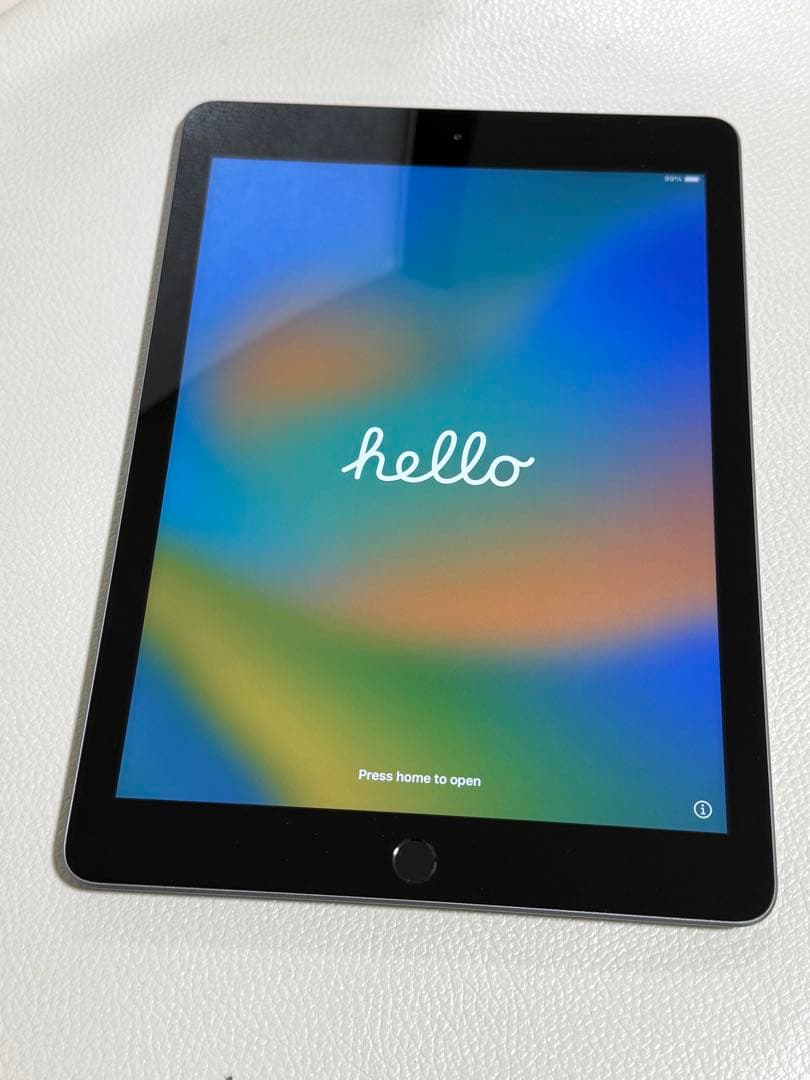 iPad 第5世代 Wi-Fi 32GB スペースグレイ A1822