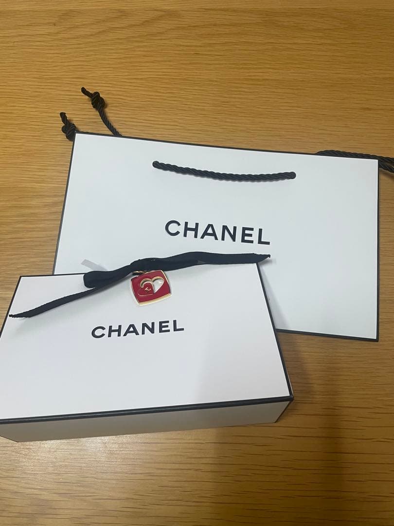 シャネル CHANEL レ キャトル オンブル 29 ココ ジーン ショッパー