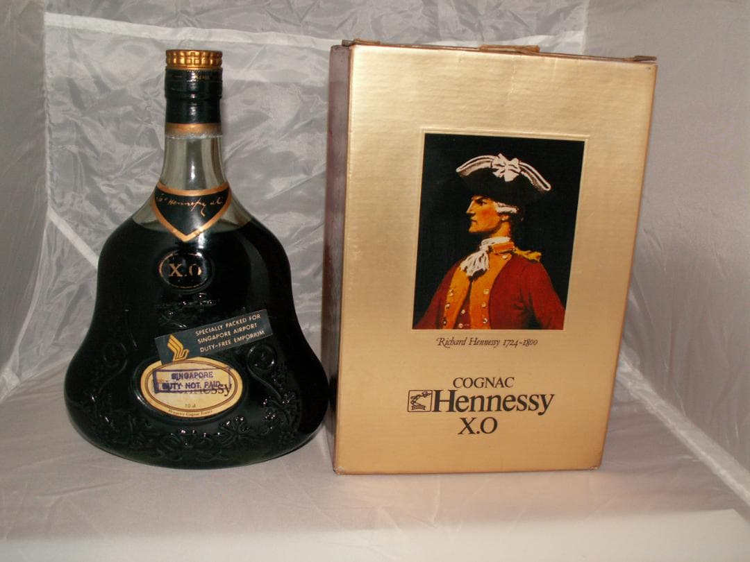 Hennessy XO コニャックグリーンボトル700ml