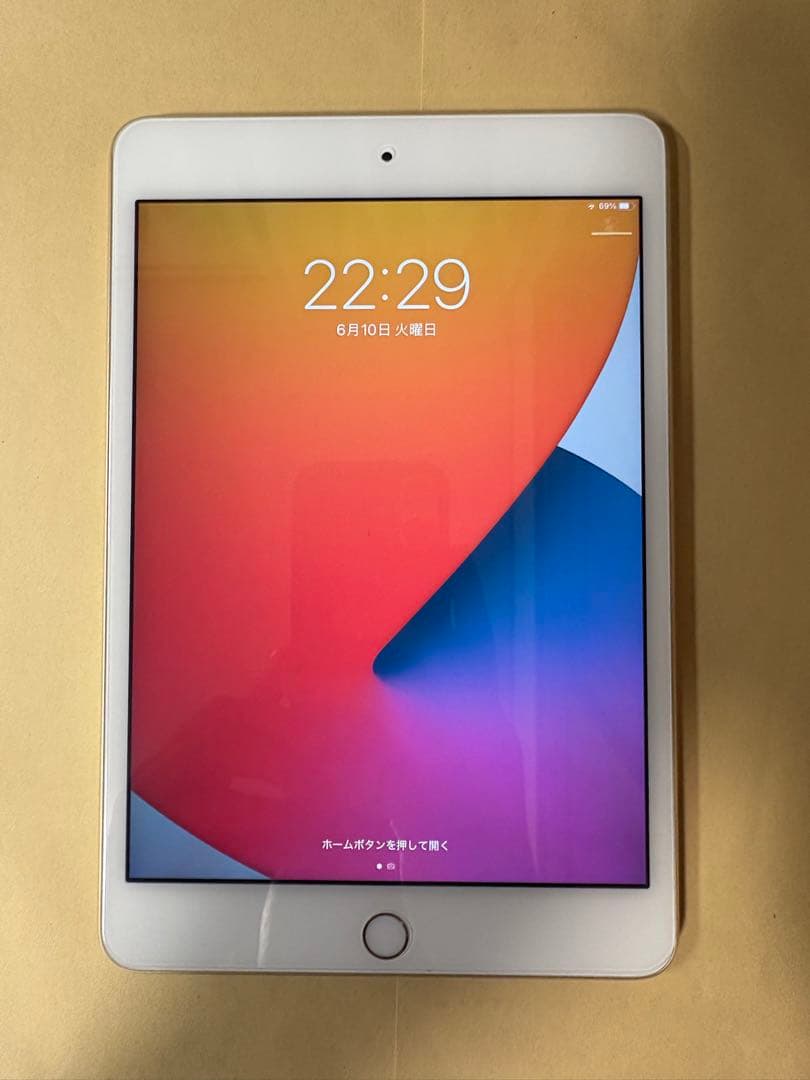 超美品iPad mini4 16GB wifi