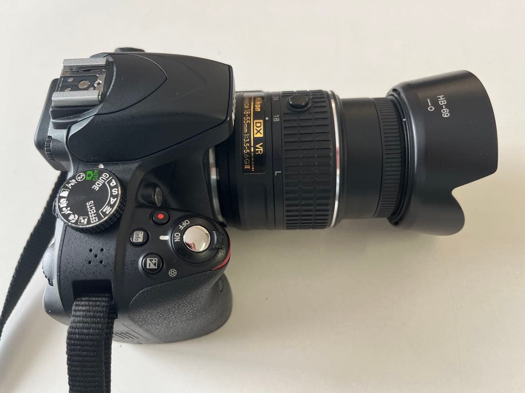 Nikon D3300 レンズキット 18-55mm VR II 初心者おすすめ
