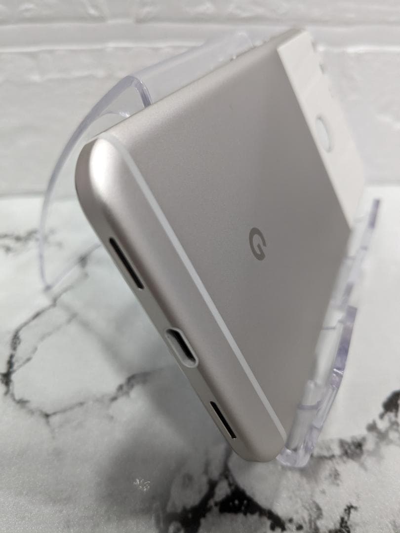 04【白】★特価★Google Pixel XL初代 128GB（日本未発売）