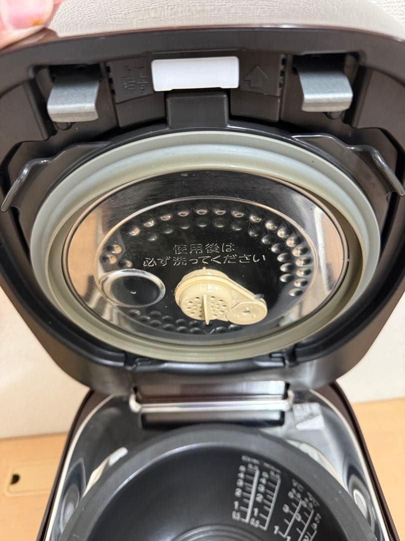 TOSHIBA 東芝 真空圧力IH炊飯器 RC-10VXE3 5.5合