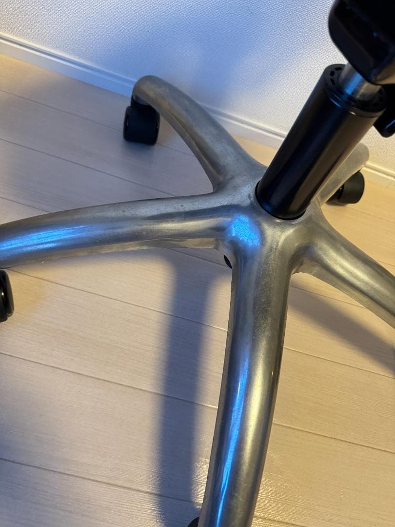 中古 アーユルチェアー　キャスタータイプ　プレミアムモデル　01 ゼロワン