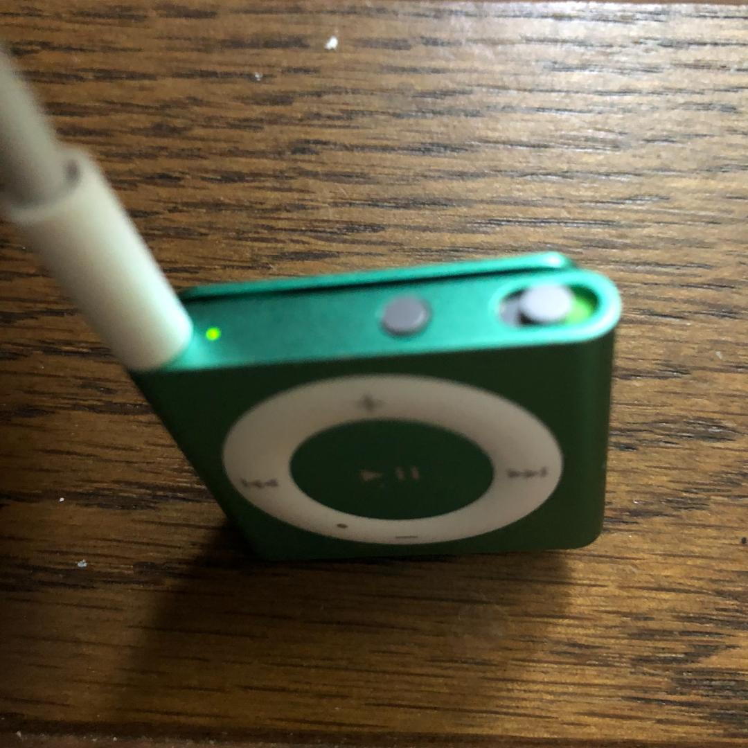 【美品】 iPod shuffle 4世代 新品バッテリー100％に交換済　緑