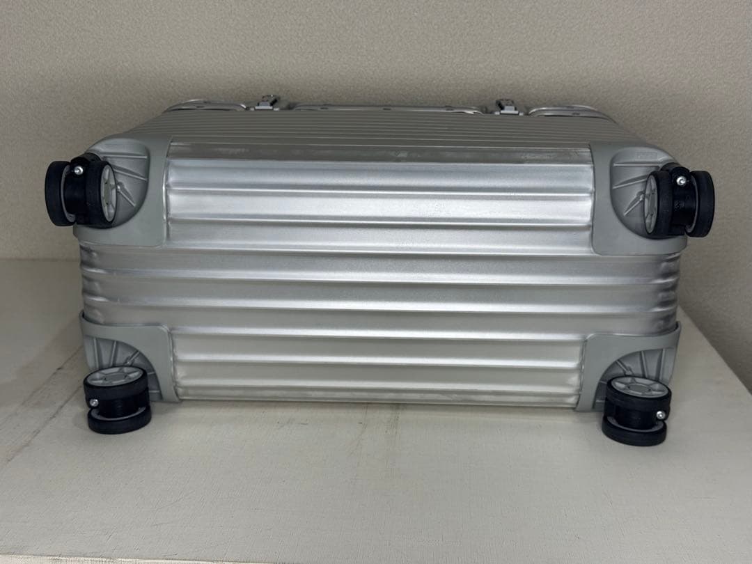 【廃盤】リモワ パイロット 34L 4輪 キャリーケース 正規品トパーズ