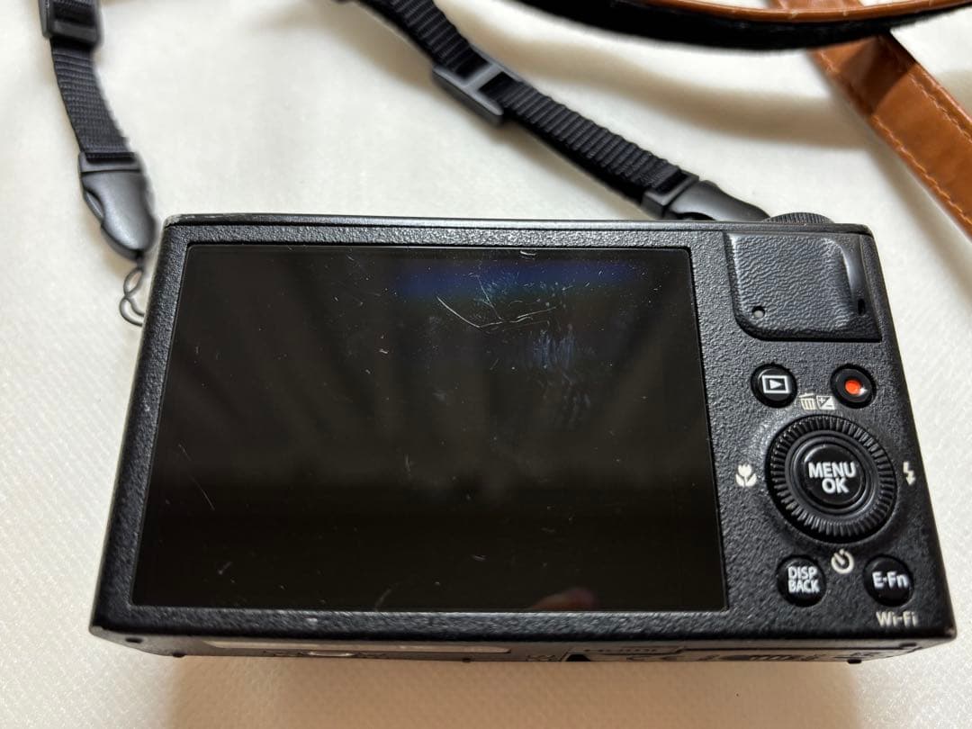 FUJIFILM XQ1 本体＋バッテリー【訳あり】