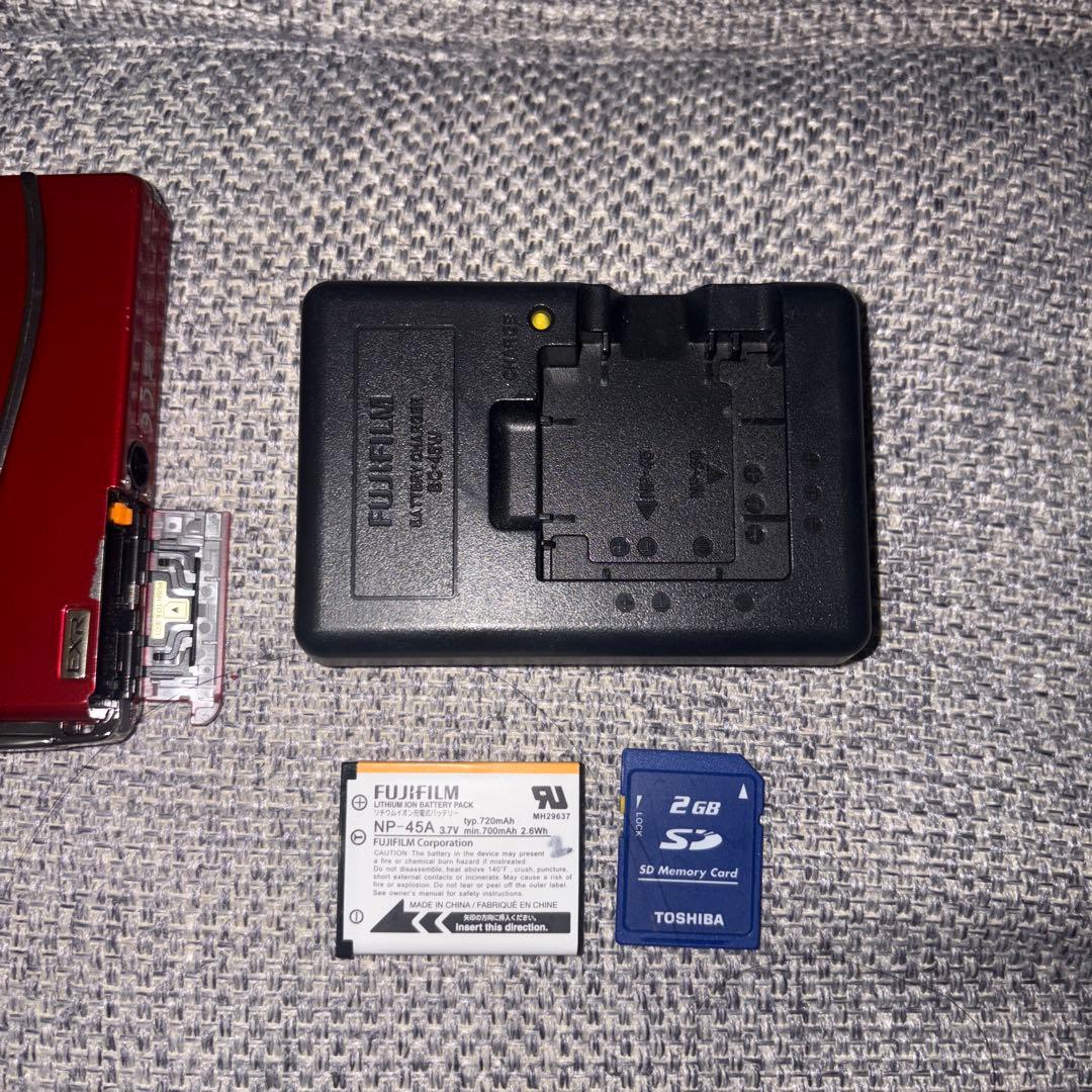 FINEPIX Z FUJIFILM デジタルカメラ レッド