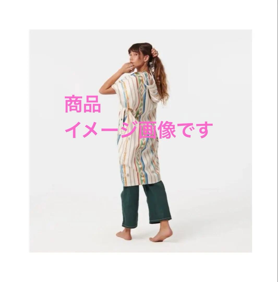 新品未使用♥着替えポンチョ サーフィン 海 ビーチ 速乾 防寒 <スロータイド>