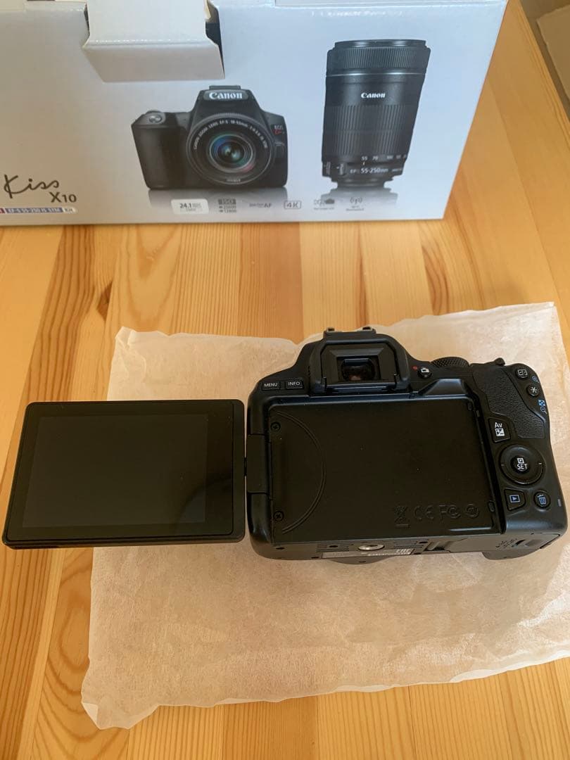 Canon EOS Kiss X10 ダブルズーム 展示品