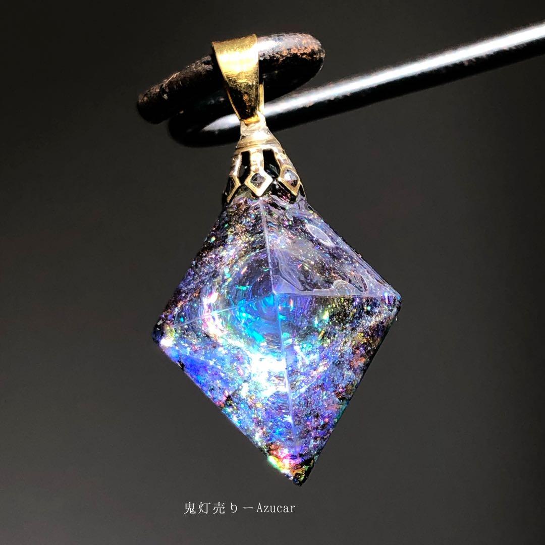 宇宙蓄光｜タンザナイト色オルゴナイト八面体ネックレス