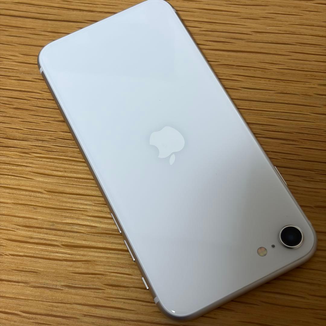 バッテリー新品　iPhoneSE第3世代64GB SIMフリー　美品