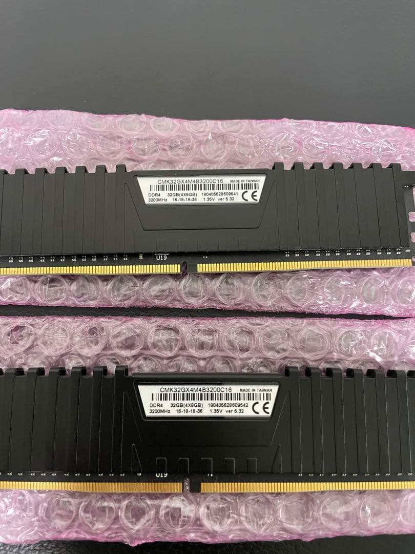 CORSAIR CMK32GX4M4B3200C16 8GB×2枚16GBメモリ