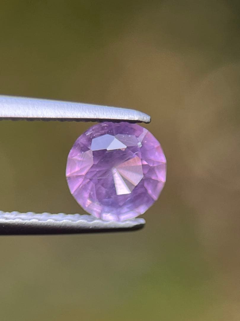 非加熱ピンクスピネルシルキー0.71ct Natural pink Spinel