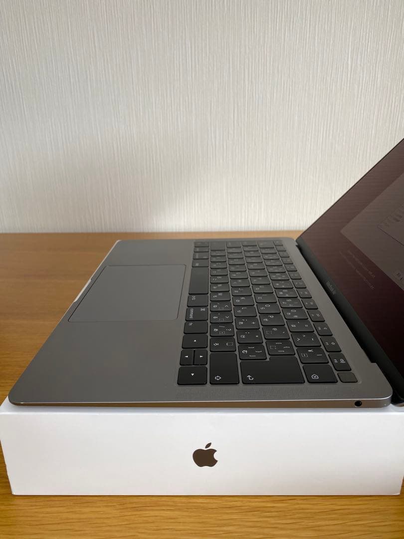 MacBook Air 2019 良好状態　MacBook本体　充電器付き