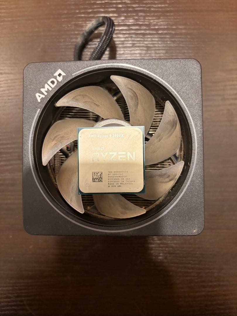 AMD Ryzen 9 3900X CPU with クーラー