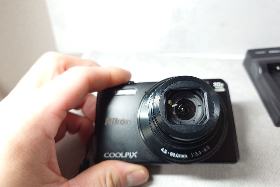 【美品】Nikon COOLPIX S7000 ブラック