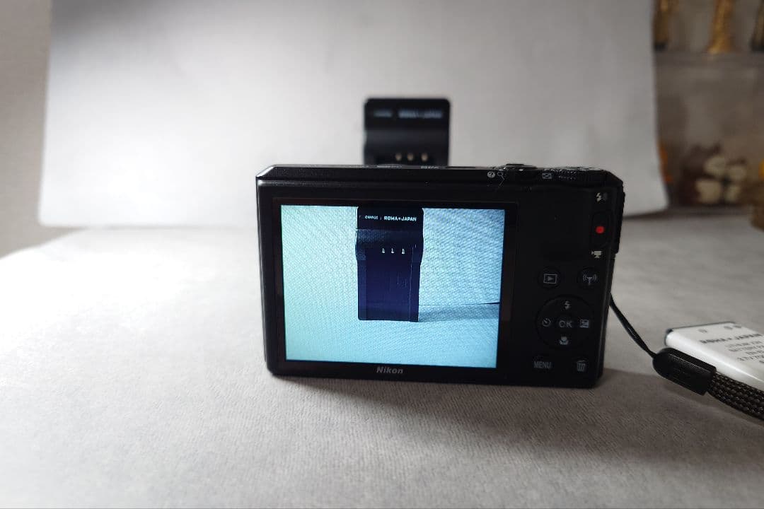 【美品】Nikon COOLPIX S7000 ブラック