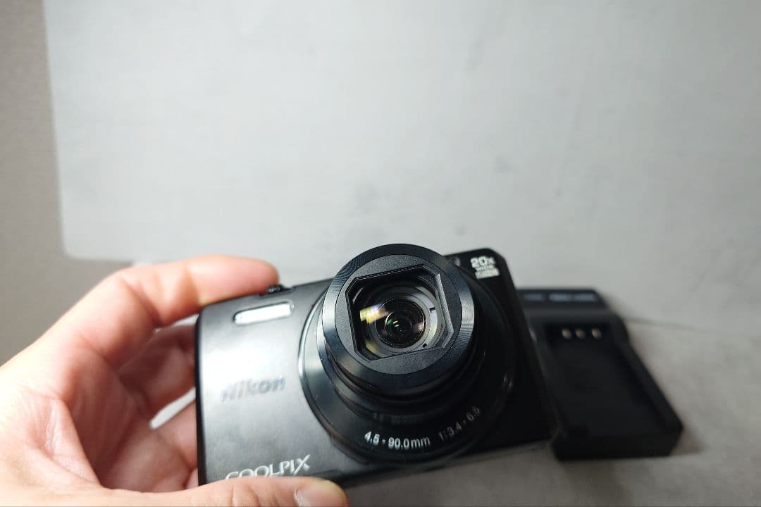 【美品】Nikon COOLPIX S7000 ブラック