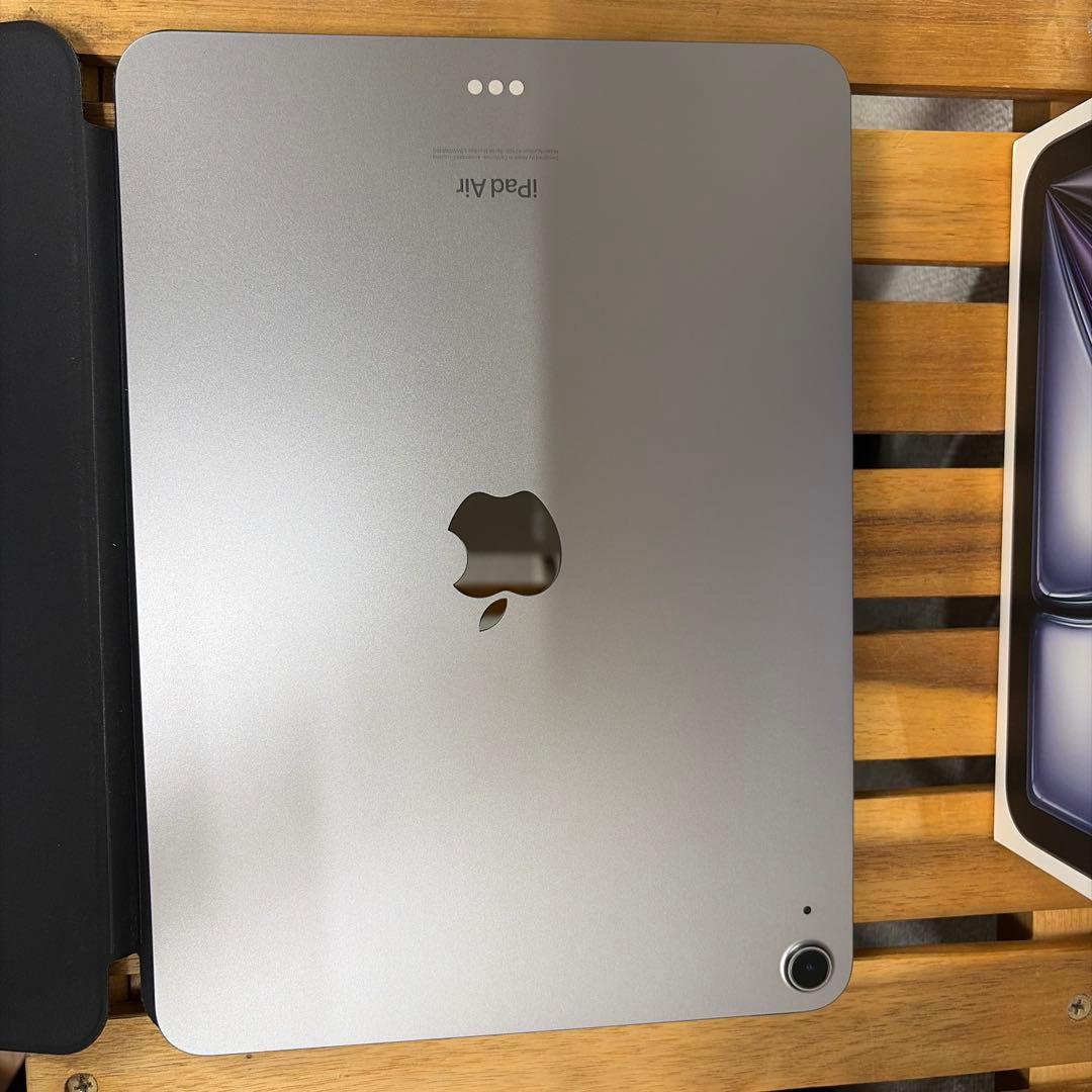 iPad Air M2 128GB wifiモデル　ケース付き　元箱あり