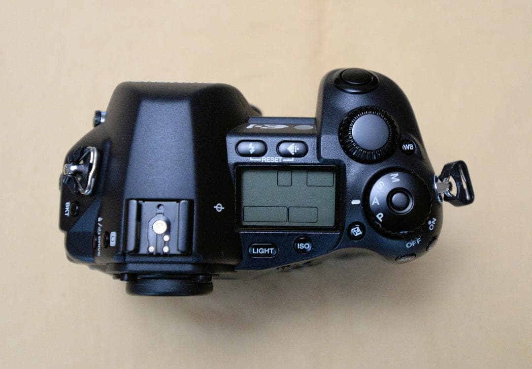 オリンパス　E-1