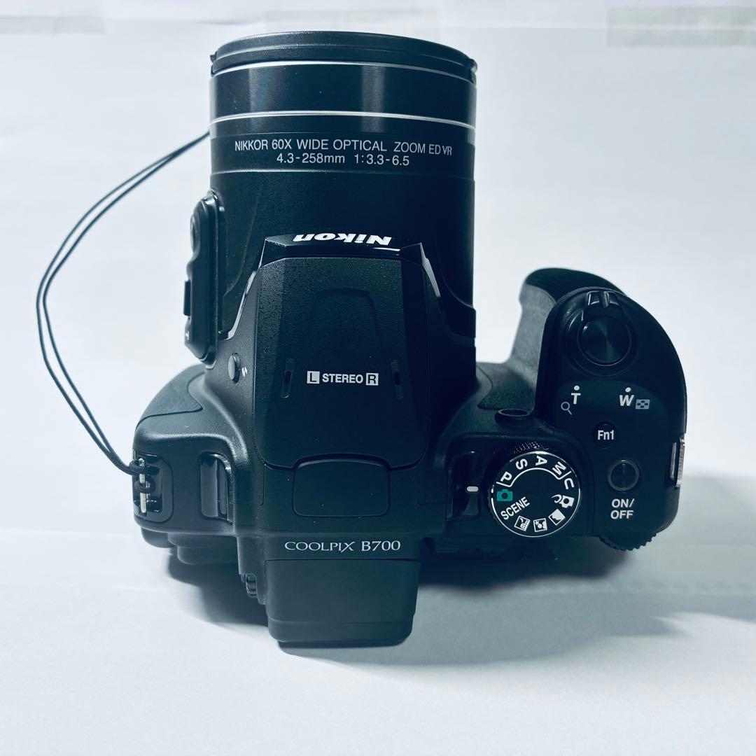 【美品】Nikon Coolpix B700