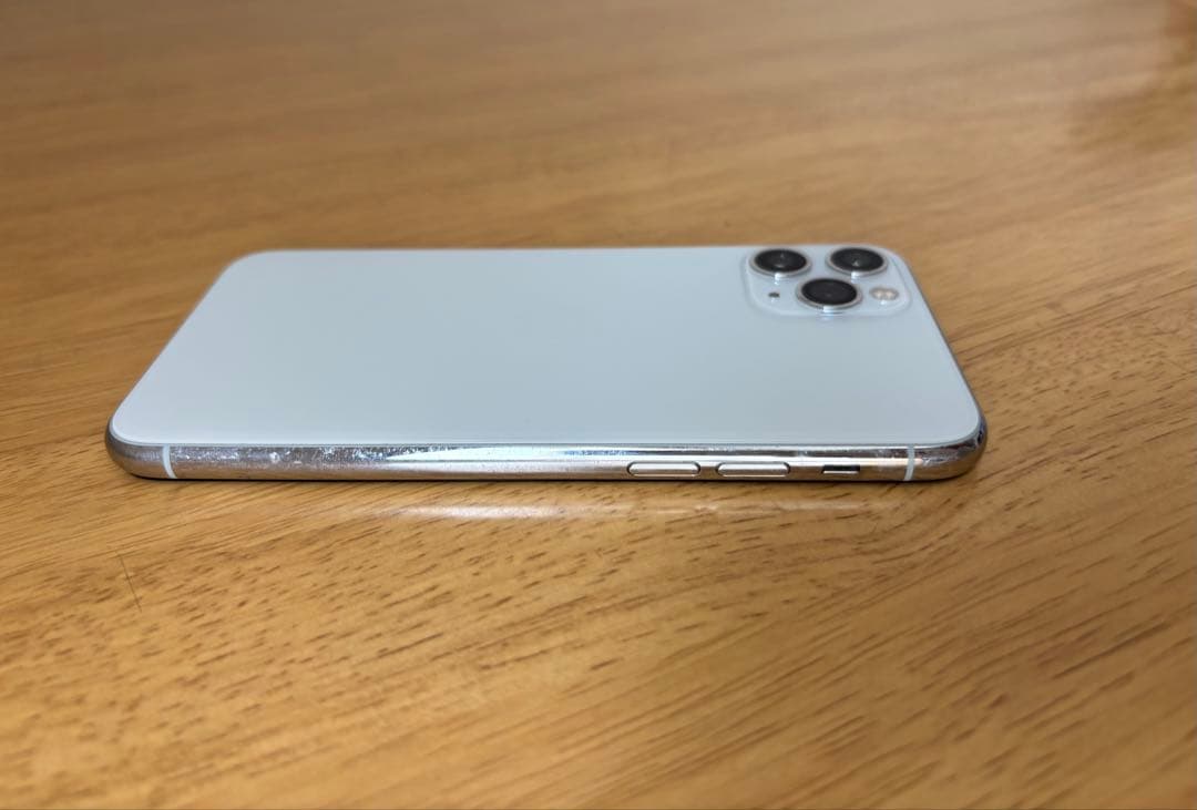 iPhone 11 Pro 256GB シルバー バッテリー最大容量100%