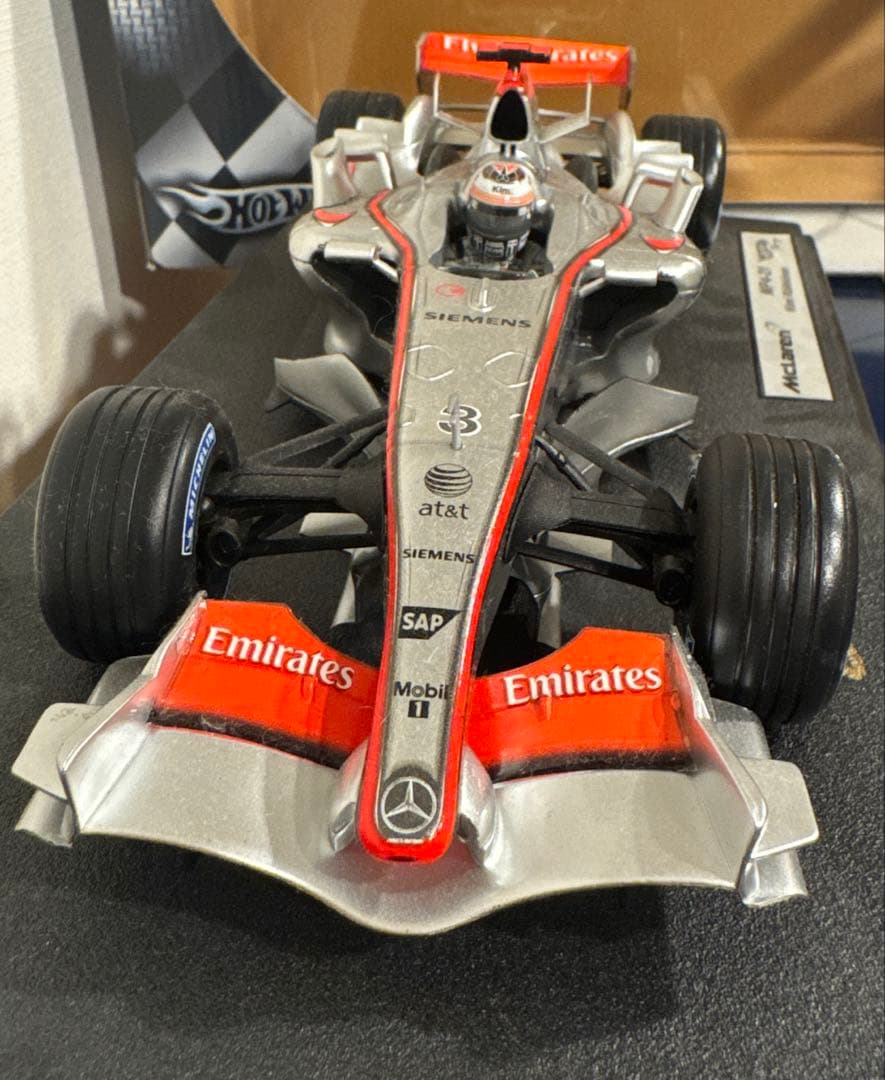McLaren MP4-21 キミライコネン直筆サイン入り サイズ1/18
