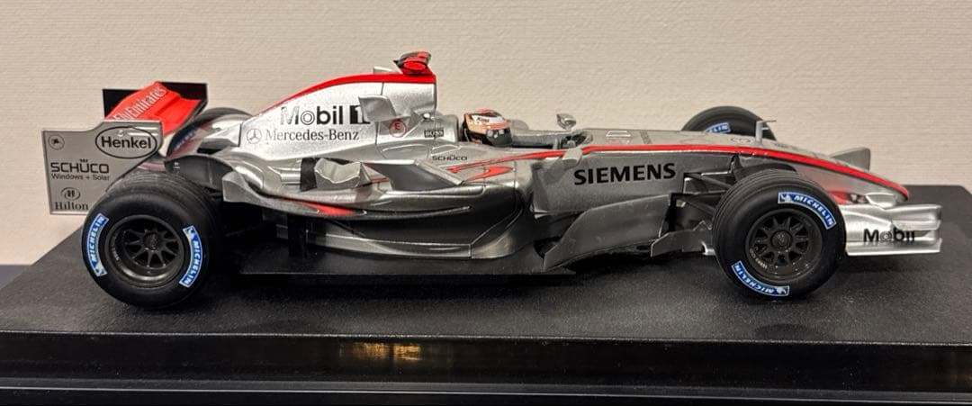 McLaren MP4-21 キミライコネン直筆サイン入り サイズ1/18