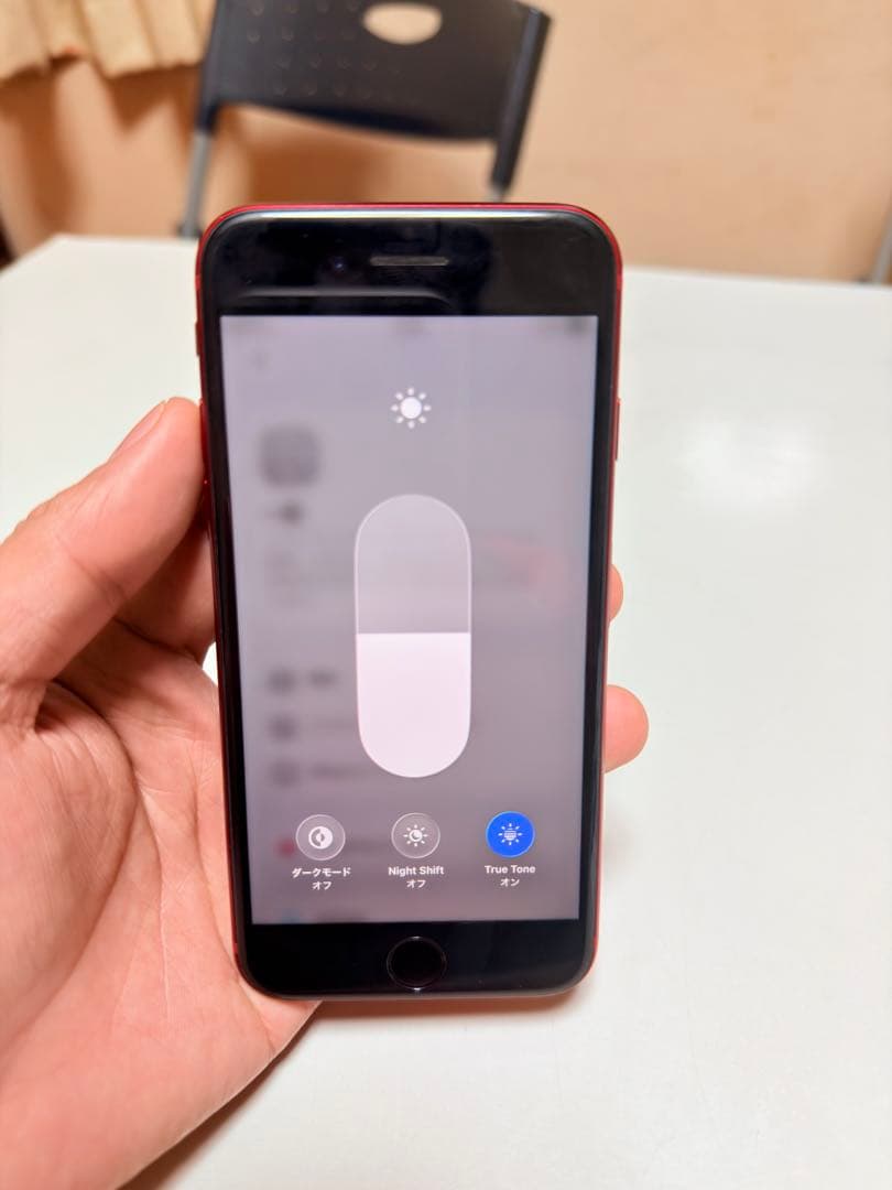 iPhone SE（第3世代）レッド 64GB