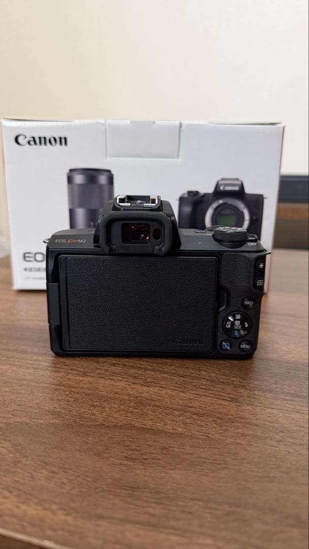 Canon EOS KissM2 標準ズームレンズキット