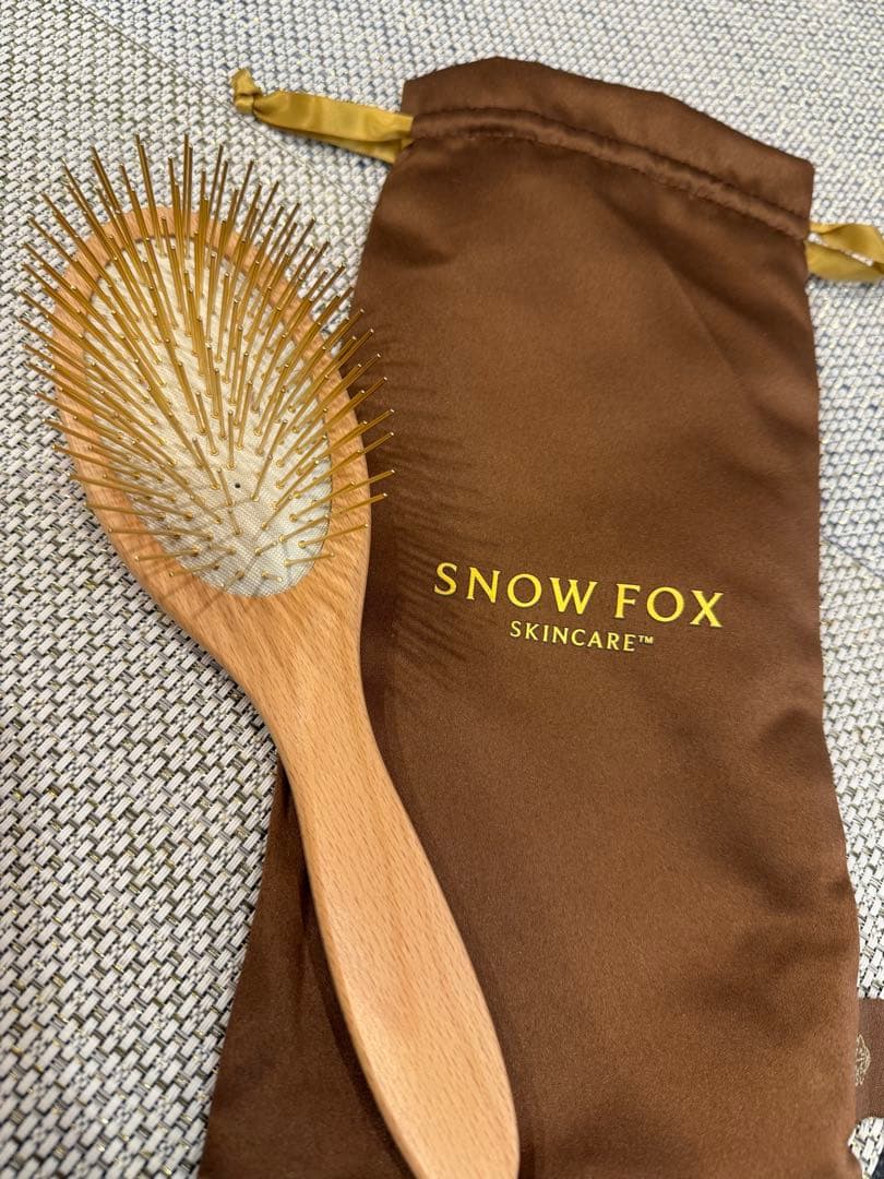  FOX GUA SHA ヘア＆スカルプブラシ