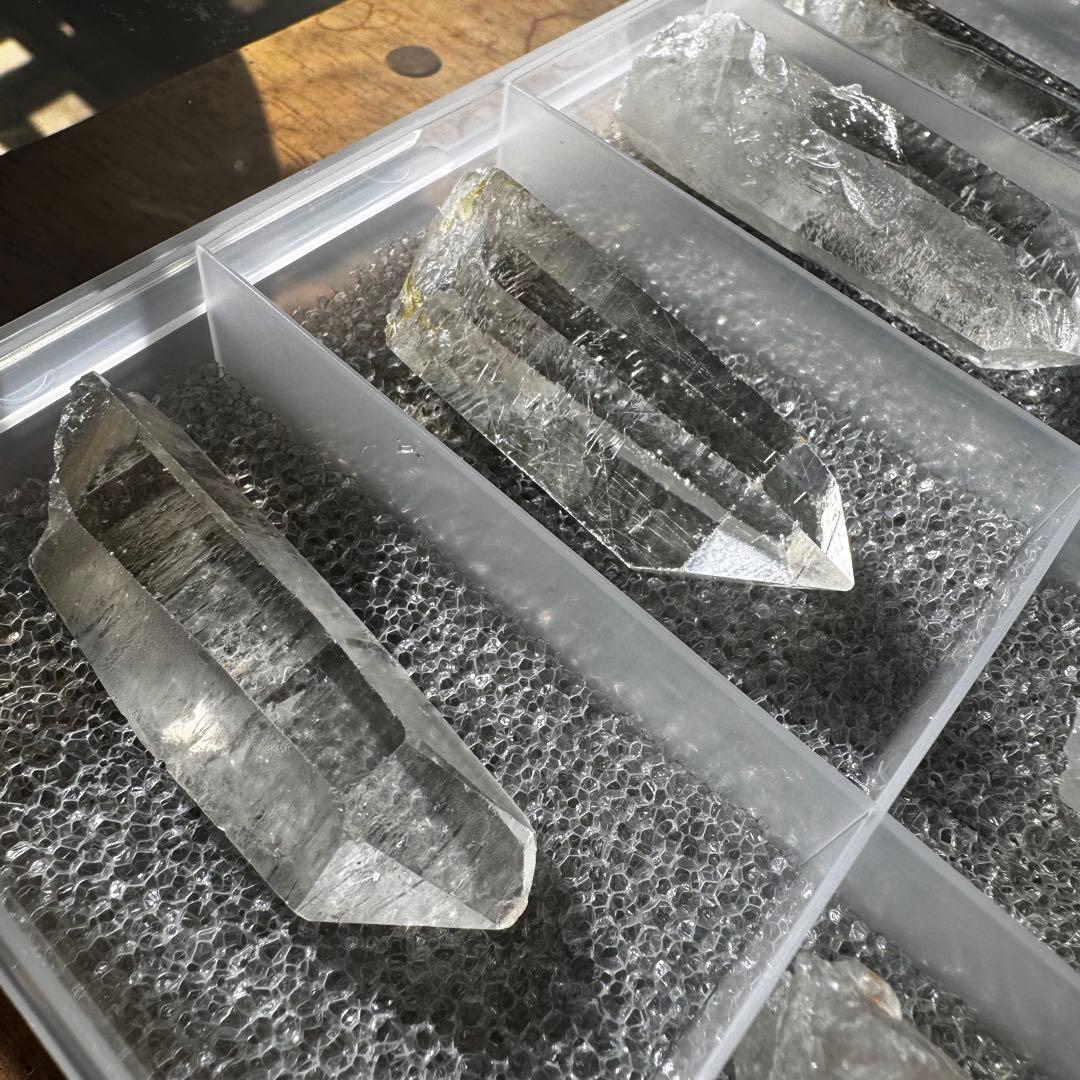 天然水晶ポイント標本コレクション10本セット｜ケース・緩衝材付き｜選別品