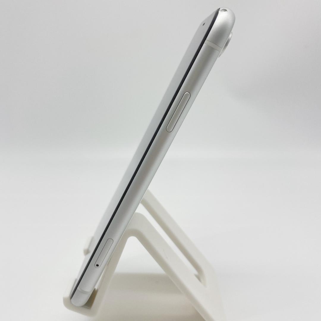 【送料無料】iPhoneXR 128GB ホワイト SIMロックあり