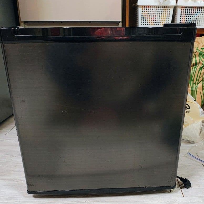 小型冷凍庫32L 本体のみ