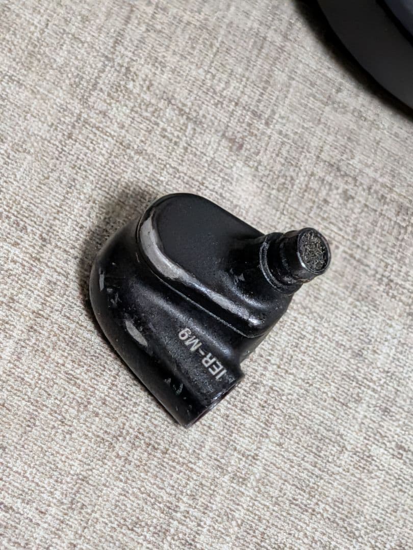 ​【訳あり】SONY IER-M9 (2018年中国販売品) 状態注意