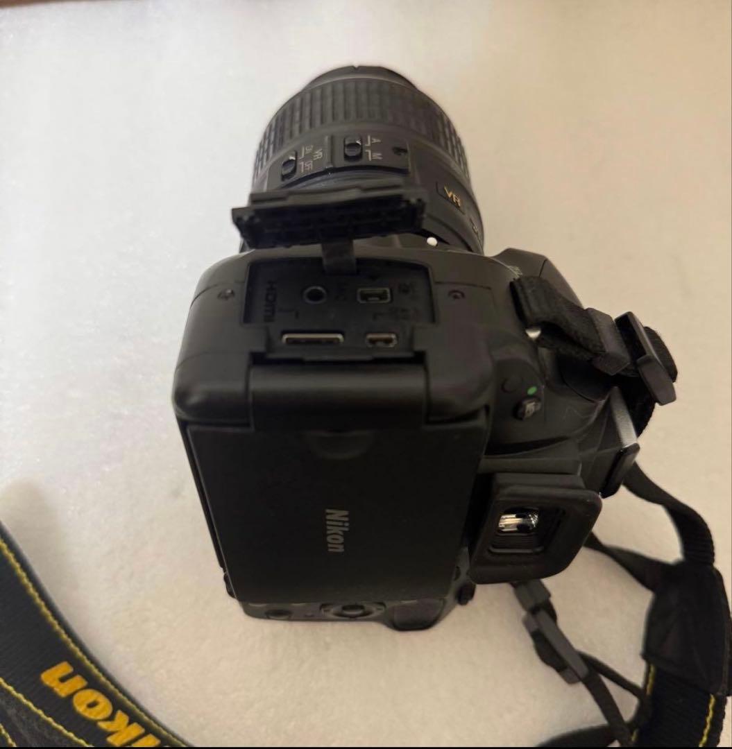 Nikon D5100 デジタル一眼レフカメラ