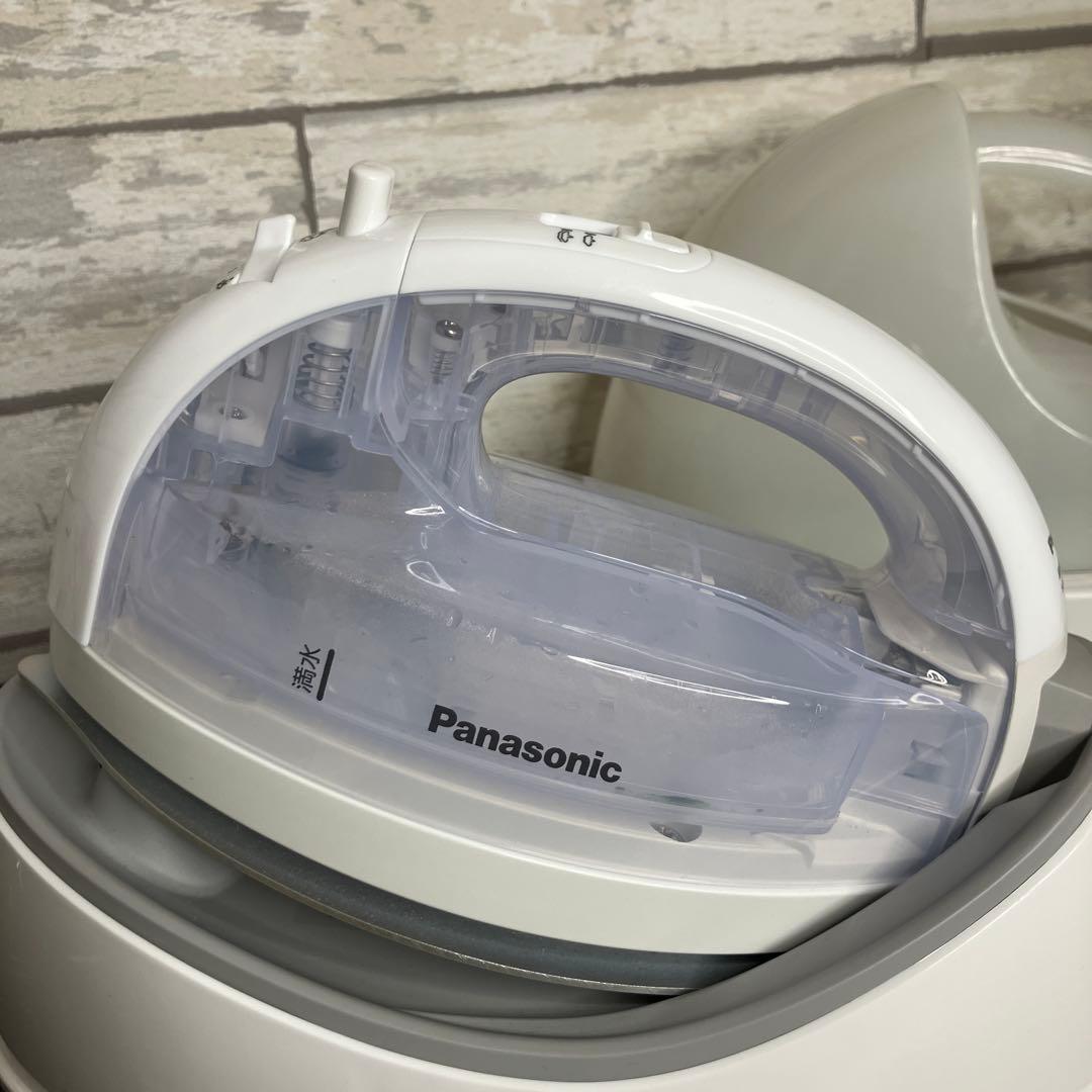 Panasonic コードレススチームアイロン NI-WL408 24年製