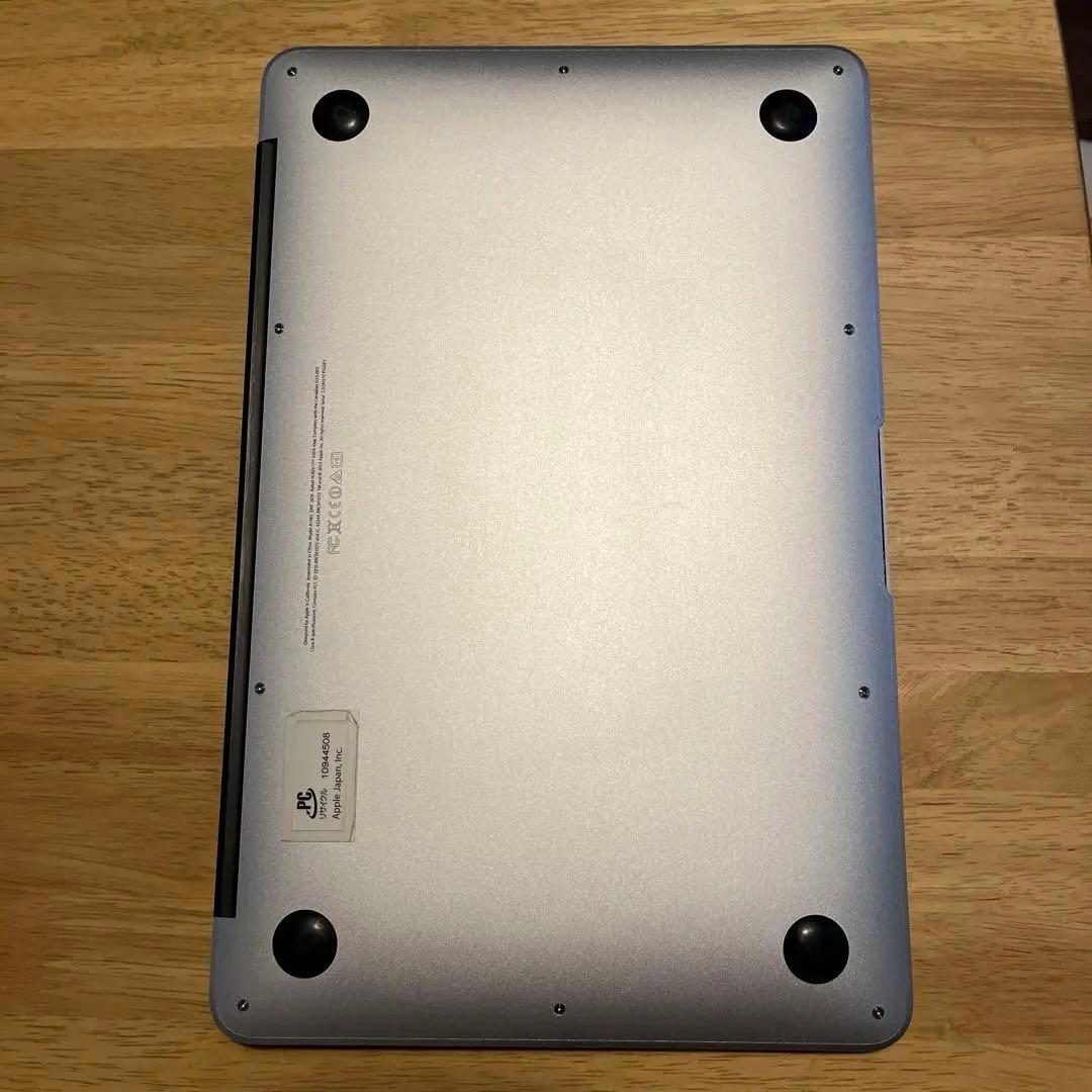 MacBook Air 11-inch Early 2014他