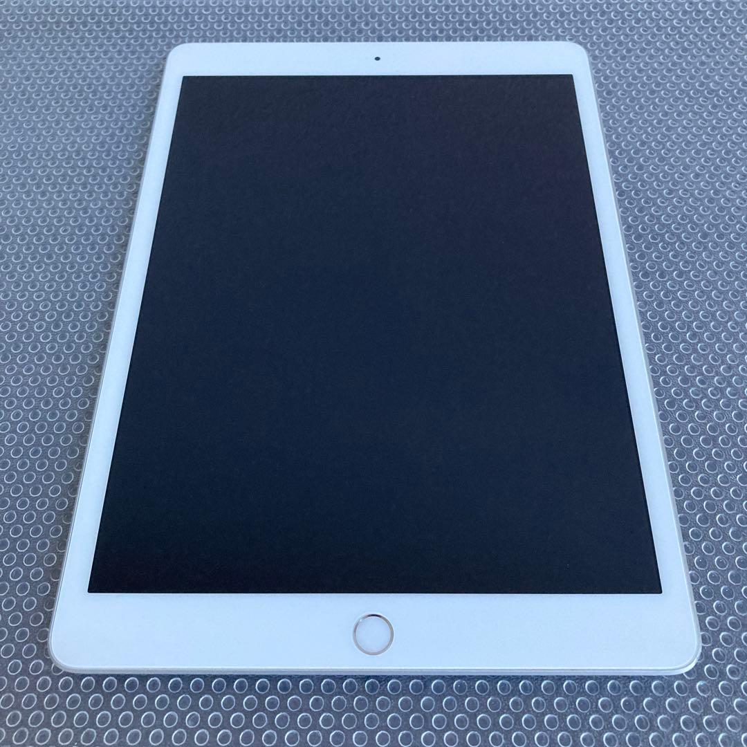 3561【早い者勝ち】電池良好☆iPad8 第8世代 32GB SIMフリー☆