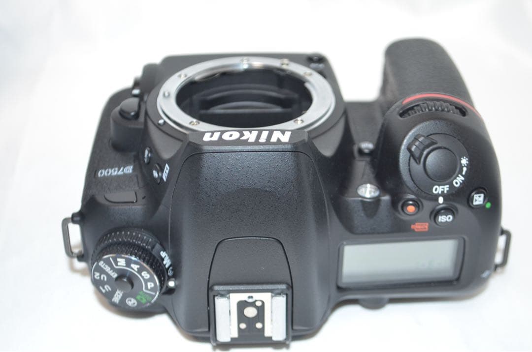 滅多にないシャッター数1500回以下 Nikon D7500☆Wi-Fi搭載