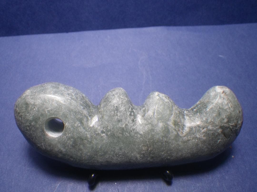 勾玉 翡翠　古代 　２５０６２９－３