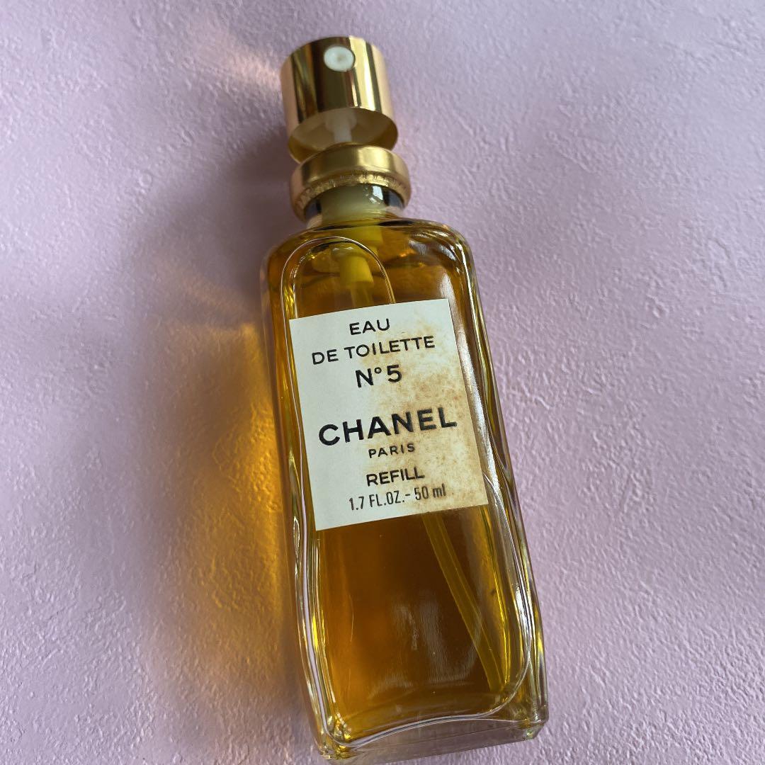 CHANEL シャネル