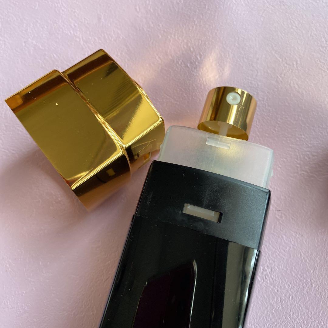 CHANEL シャネル