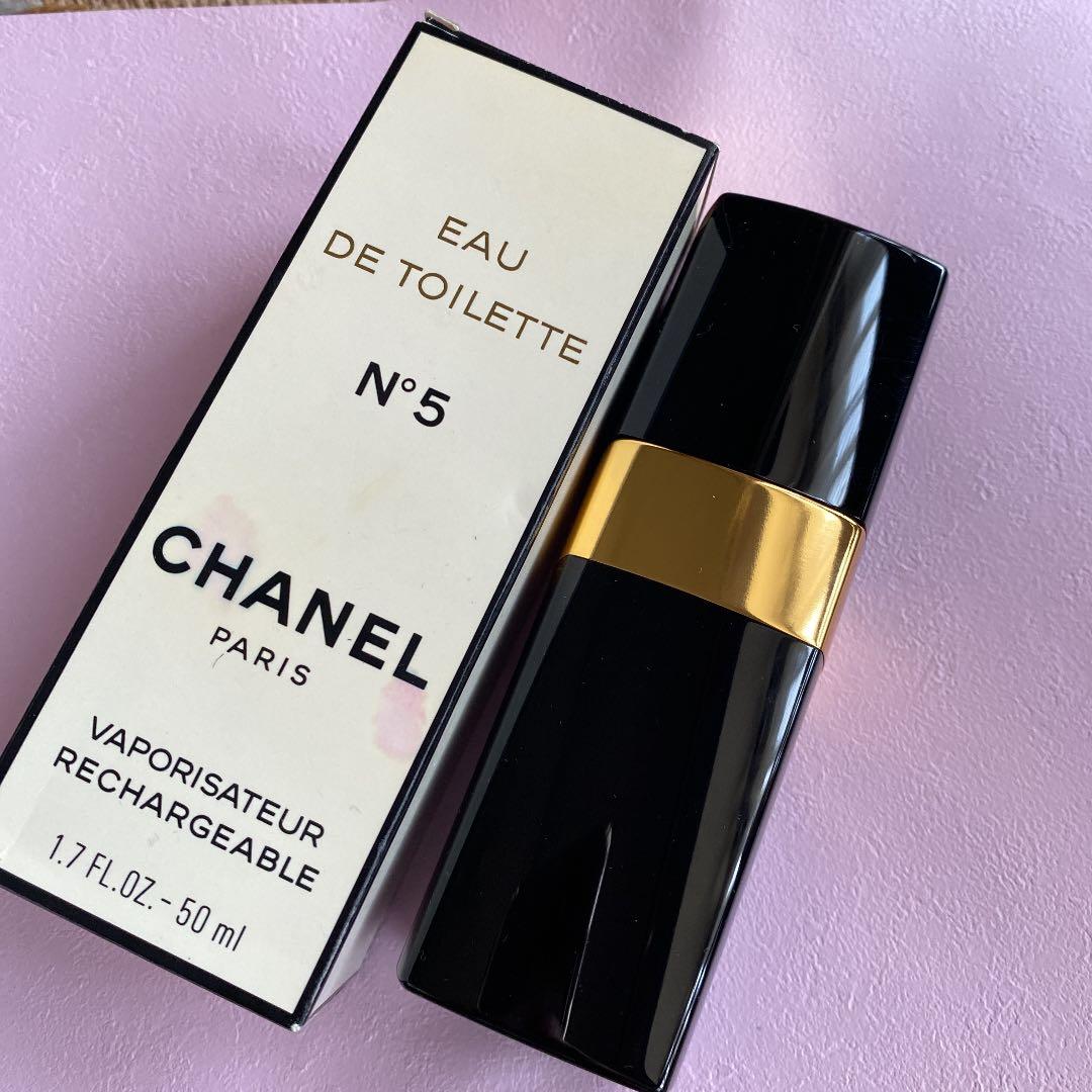CHANEL シャネル