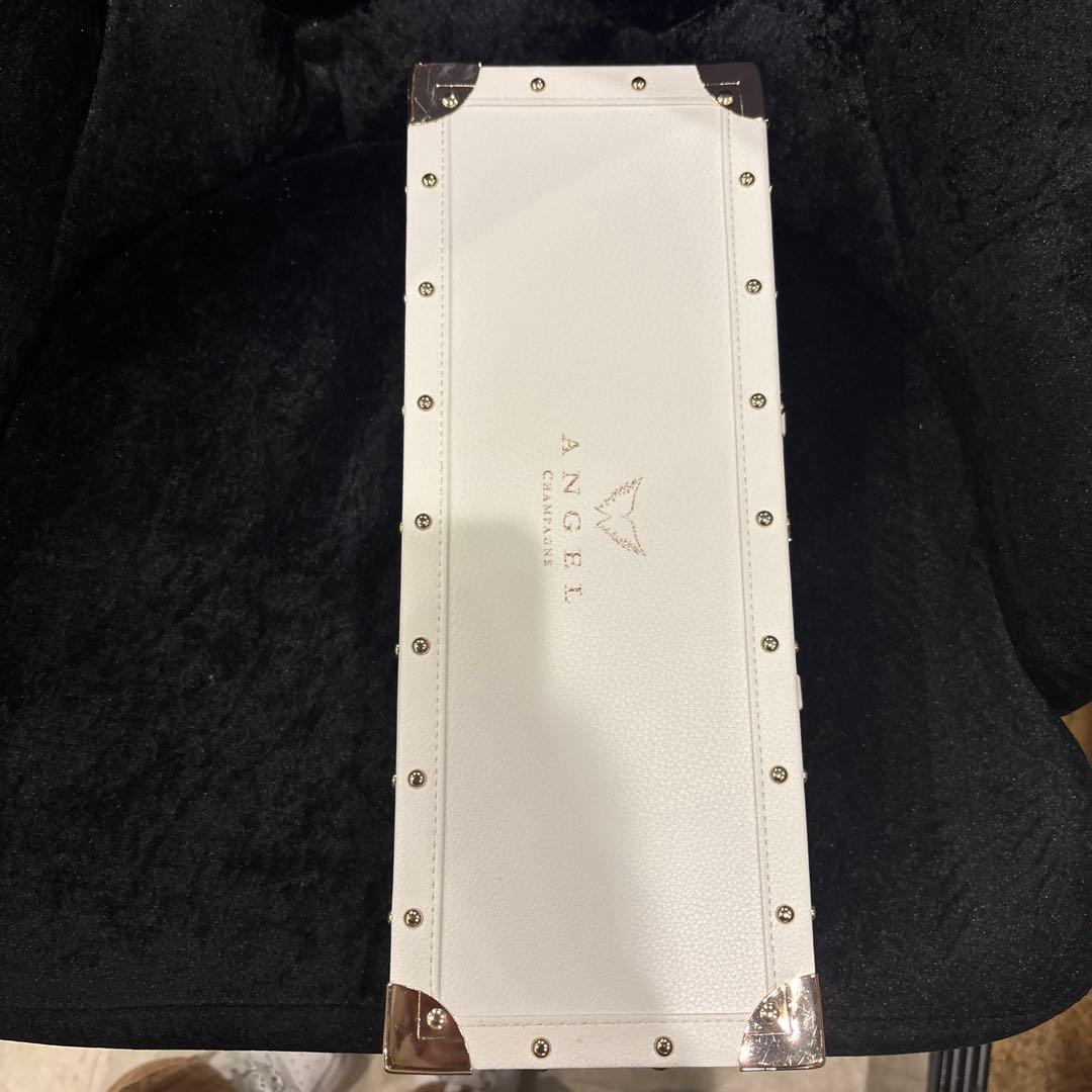 新品未使用 エンジェル シャンパン ロゼ ホワイト 箱付き