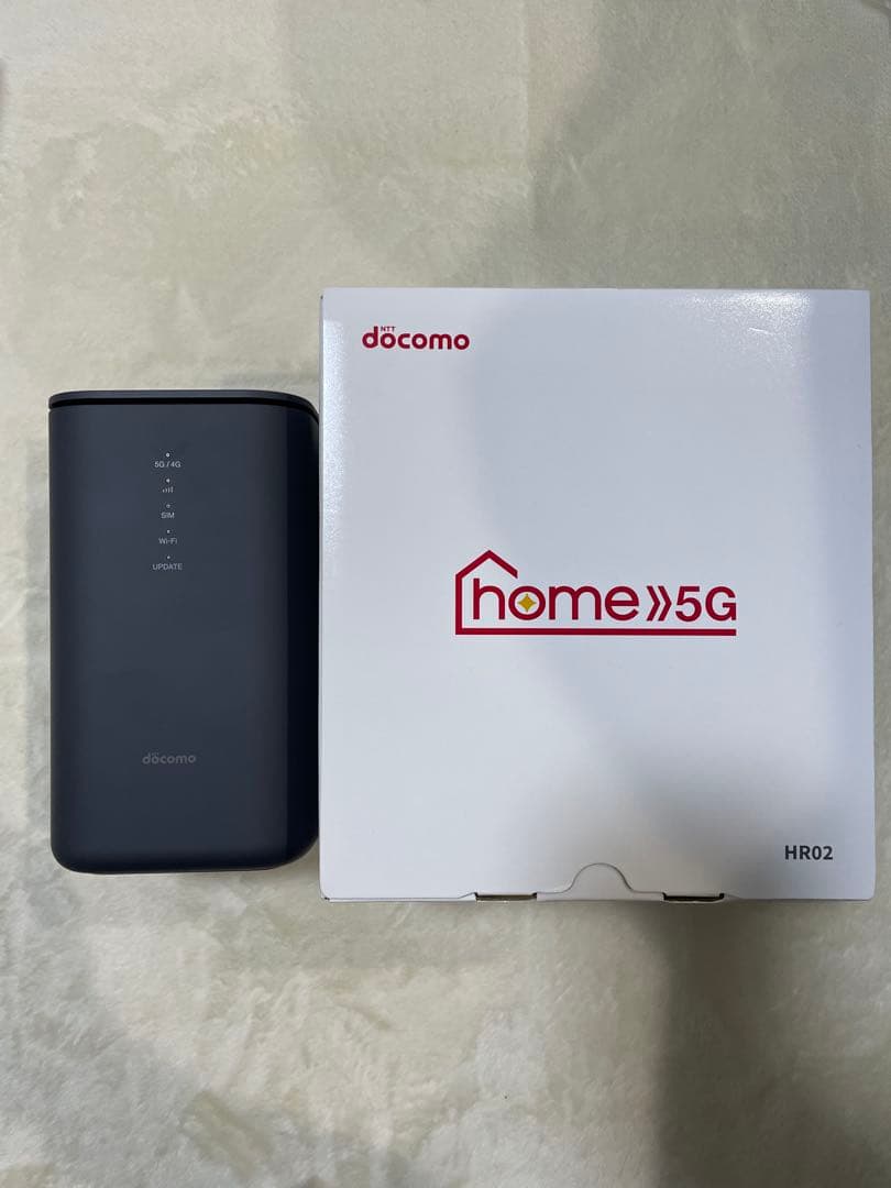 docomo ドコモ　 5G HR02 ホームルーター